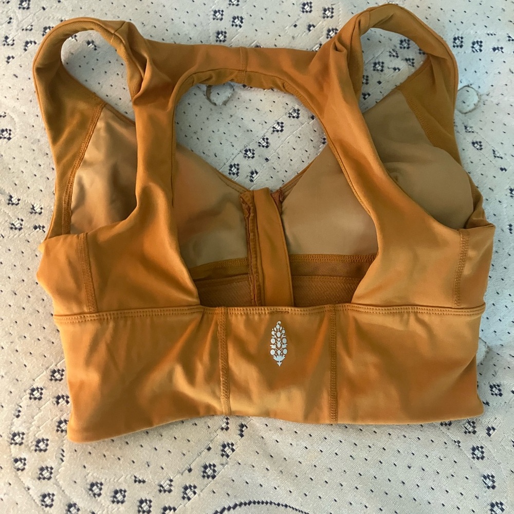 Chic White And Gray Patterned Bedspread - image 2